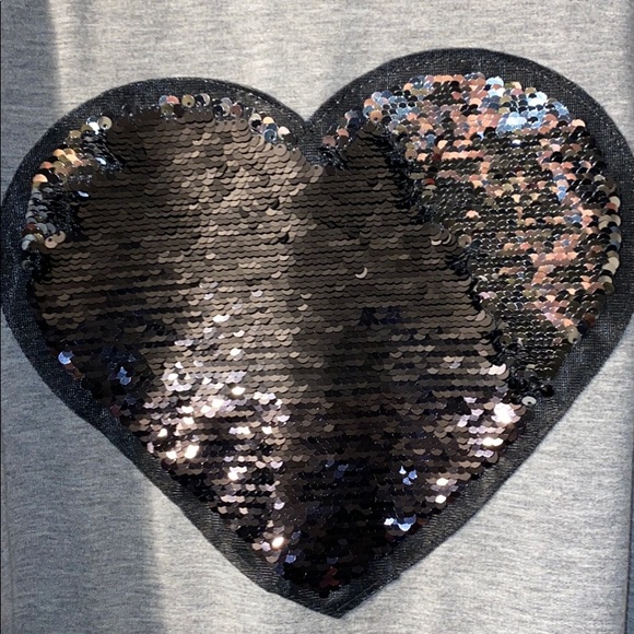 L’ Atelier Heart Sequin Shirt 40$ - Picture 4 of 8